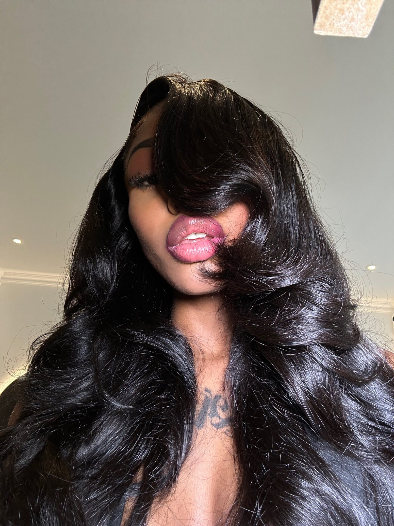 {"ARInfo":{"IsUseAR":false},"Version":"1.0.0","MakeupInfo":{"IsUseMakeup":false},"FaceliftInfo":{"IsChangeEyeLift":false,"IsChangeFacelift":false,"IsChangePostureLift":false,"IsChangeNose":false,"IsChangeFaceChin":false,"IsChangeMouth":false,"IsChangeThinFace":true},"BeautyInfo":{"SwitchMedicatedAcne":false,"IsAIBeauty":false,"IsBrightEyes":false,"IsSharpen":false,"IsOldBeauty":false,"IsReduceBlackEyes":false},"HandlerInfo":{"AppName":2},"FilterInfo":{"IsUseFilter":false}}